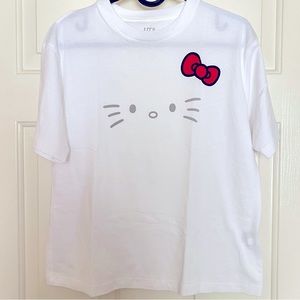 Sanrio Hello Kitty x Uniqlo UT Women T-Shirt for 45th Anniversary-White
